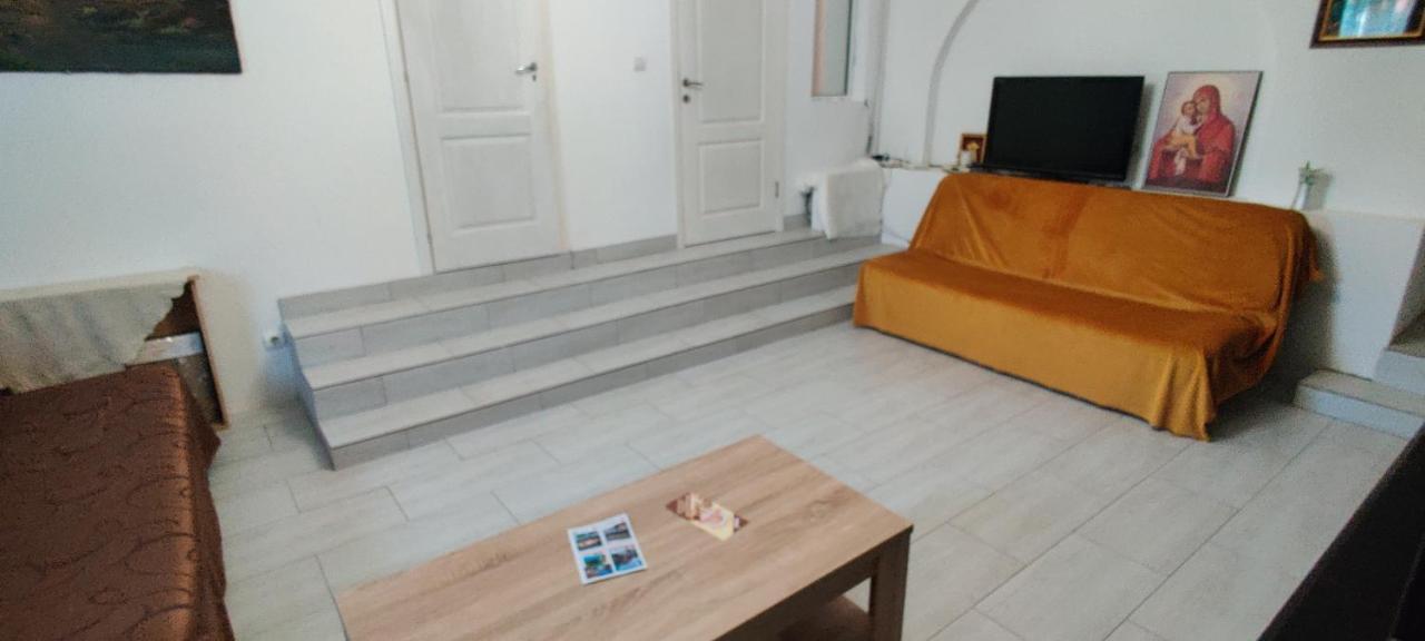 Hotel Casa Narcisa à Băile Herculane Extérieur photo