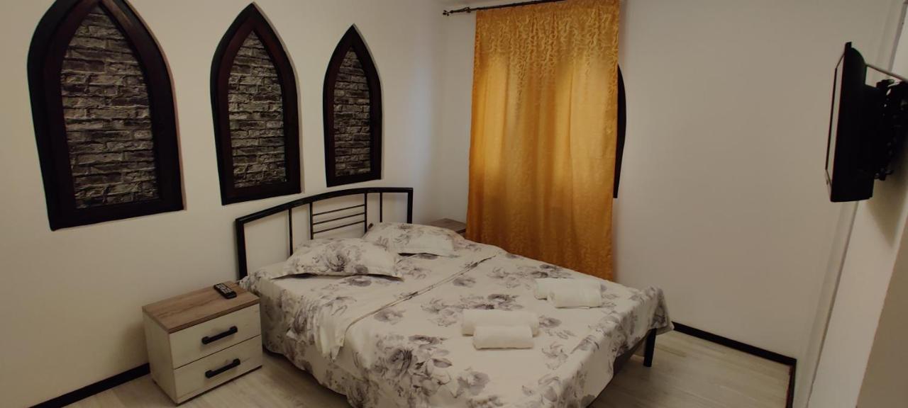 Hotel Casa Narcisa à Băile Herculane Extérieur photo